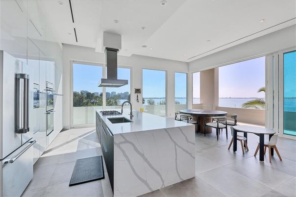 Dining room, Interior, Kitchen, Recessed Lighting, Water