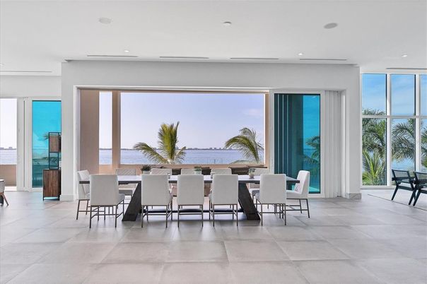 Dining room, Interior, Recessed Lighting, Water