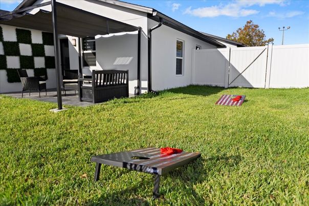 Backyard, Exterior