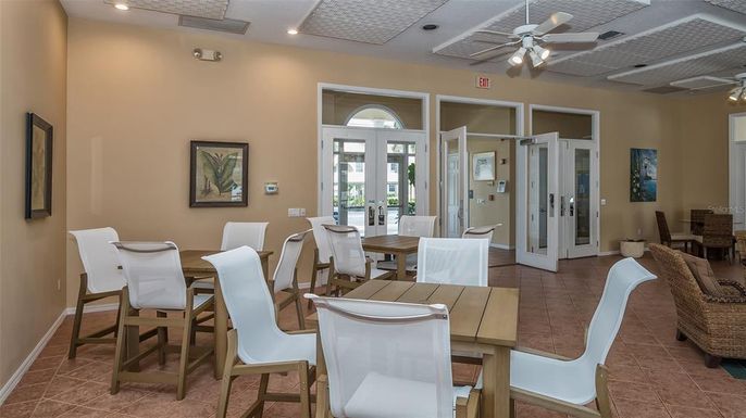 Dining room, Interior, Recessed Lighting