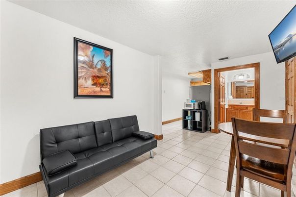 Dining room, Interior