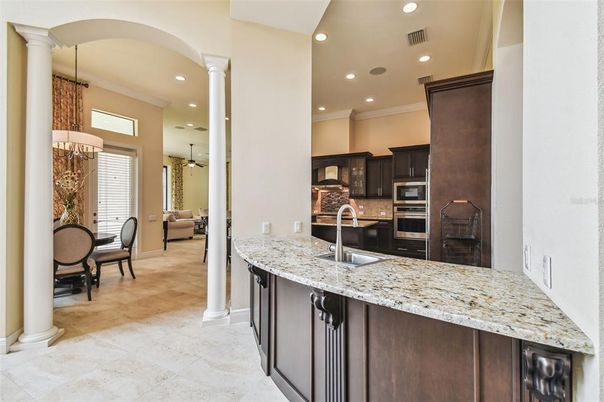 Dining room, Interior, Kitchen, Pendant Lights, Recessed Lighting, Stainless Steel Appliances