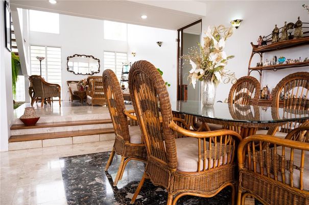Dining room, Interior, Recessed Lighting