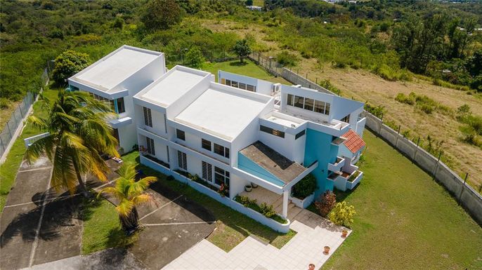 Exterior, Drone