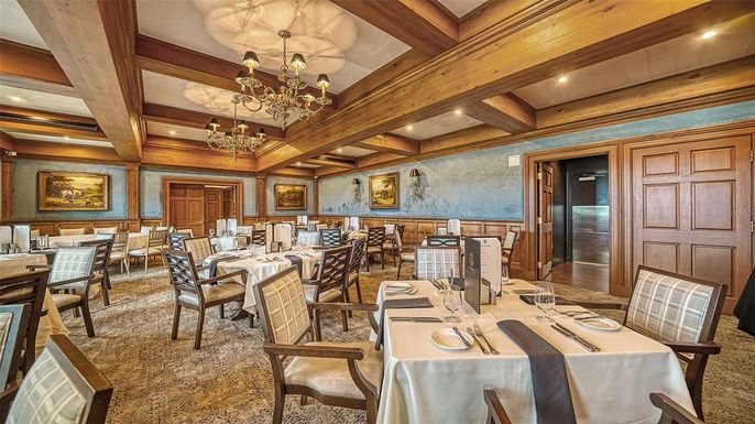 Chandelier, Dining room, Interior, Recessed Lighting, Wooden Beams
