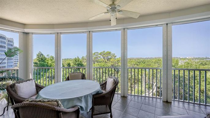 Dining room, Interior, Sun Room