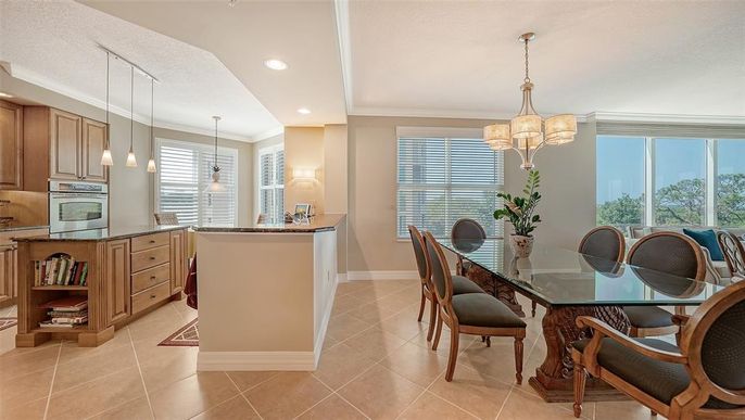 Dining room, Interior, Kitchen, Pendant Lights, Recessed Lighting