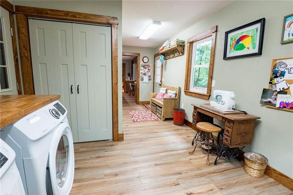 Interior, Washer, Wood Texture Flooring