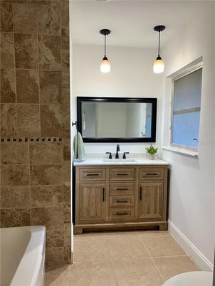 Bathroom, Interior, Pendant Lights