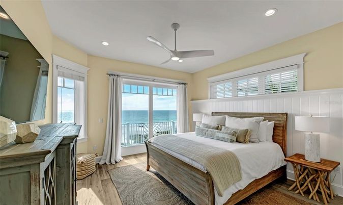 Bedroom, Interior, Recessed Lighting, Water, Wood Texture Flooring