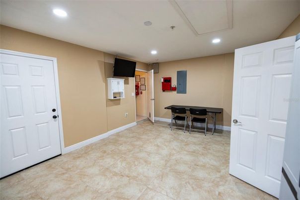 Interior, Recessed Lighting