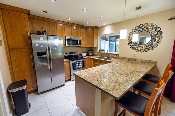 Interior, Kitchen, Pendant Lights, Recessed Lighting, Stainless Steel Appliances