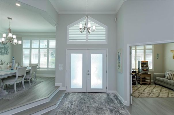 Chandelier, Dining room, Interior, Pendant Lights, Recessed Lighting, Wood Texture Flooring