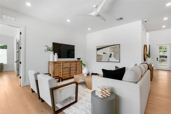 Interior, Living room, Recessed Lighting, Wood Texture Flooring