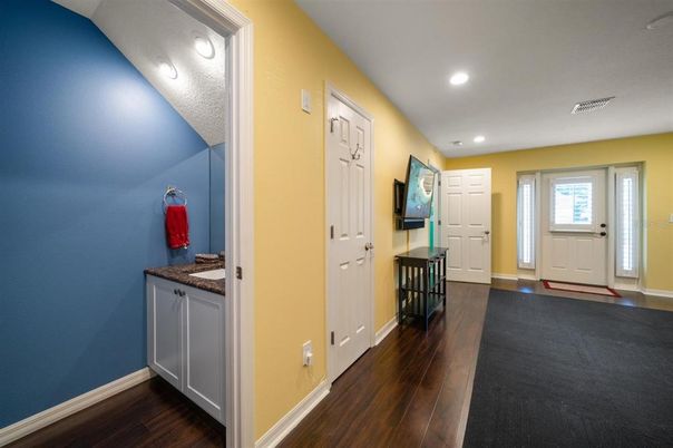 Interior, Recessed Lighting, Wood Texture Flooring