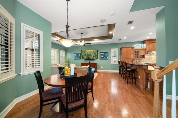 Dining room, Interior, Kitchen, Pendant Lights, Recessed Lighting, Wood Texture Flooring