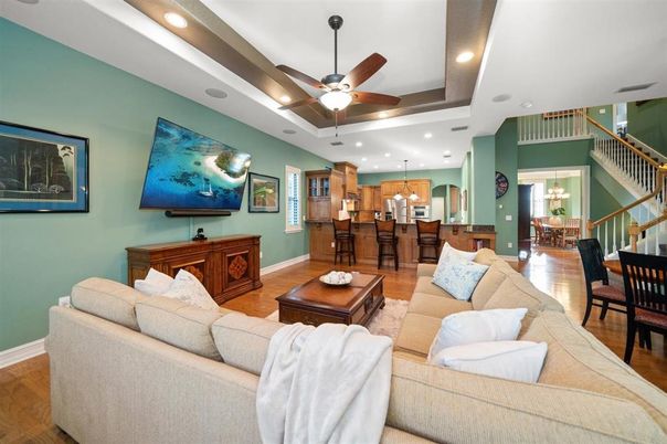 Dining room, Interior, Kitchen, Living room, Pendant Lights, Recessed Lighting, Wood Texture Flooring