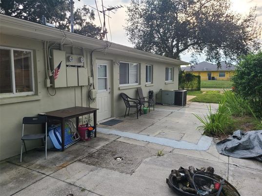 Backyard, Exterior