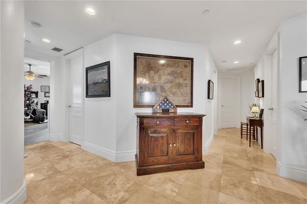 Interior, Recessed Lighting