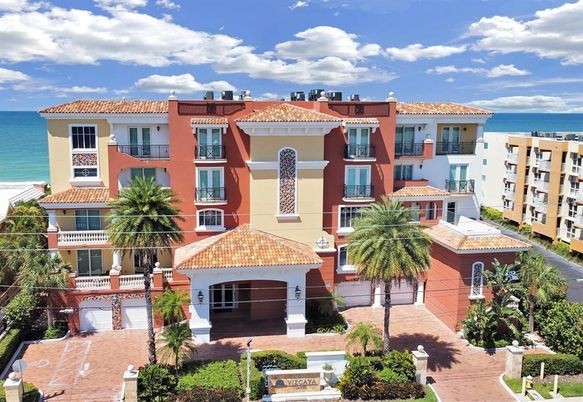 Attached, Exterior, Facade, Water, Mediterranean