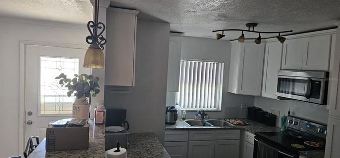 Interior, Kitchen, Pendant Lights, Stainless Steel Appliances