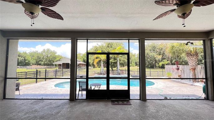 Interior, Pool, Sun Room