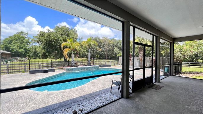 Interior, Pool, Sun Room