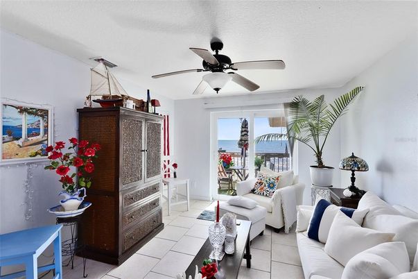 Interior, Living room, Water
