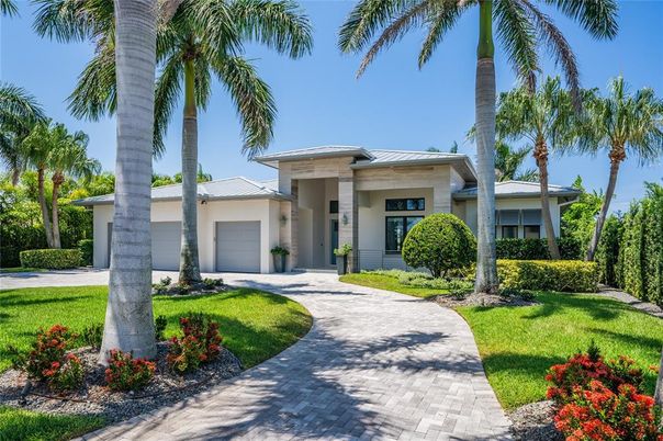 Attached, Backyard, Exterior, Facade, Ranch