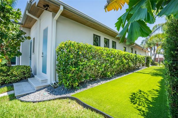 Backyard, Exterior