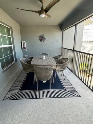 Dining room, Interior