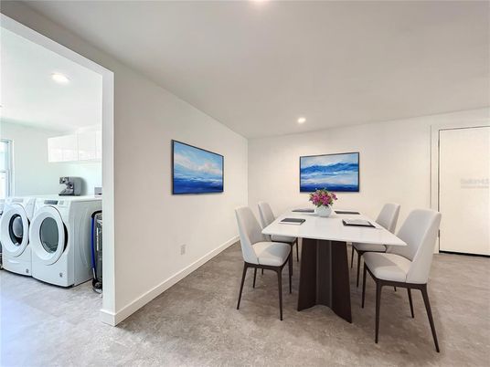Dining room, Interior, Recessed Lighting, Washer