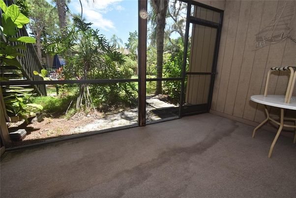 Empty room, Interior, Sun Room