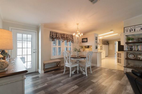 Chandelier, Dining room, Interior, Kitchen, Recessed Lighting, Wood Texture Flooring