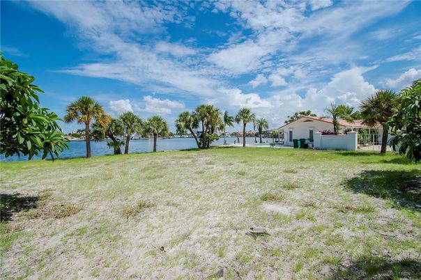 Backyard, Exterior, Lake, Water