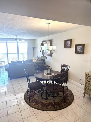 Chandelier, Dining room, Interior, Living room