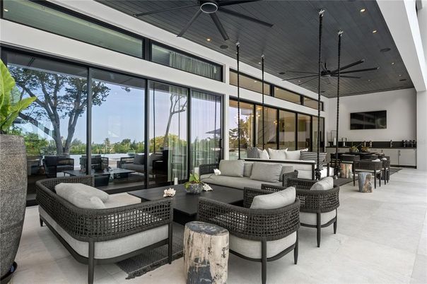 Interior, Living room, Pendant Lights, Recessed Lighting