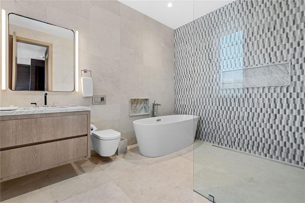 Bathroom, Dual Sink Vanities, Free Standing Baths, Interior, Recessed Lighting
