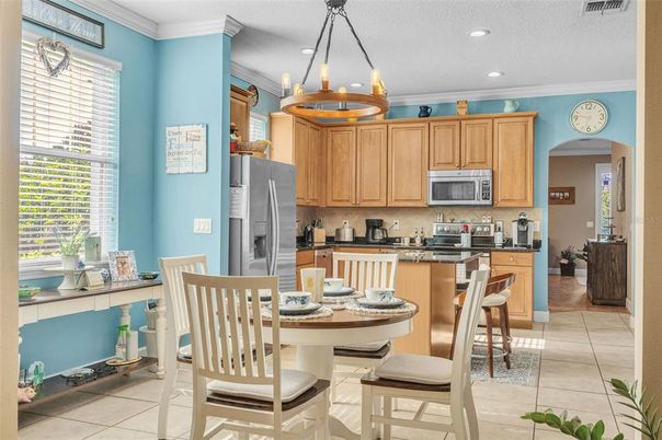 Dining room, Interior, Kitchen, Pendant Lights, Recessed Lighting, Stainless Steel Appliances