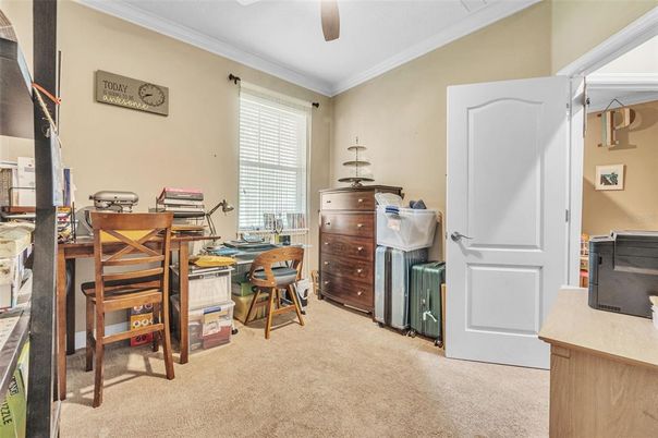 Home Office, Interior