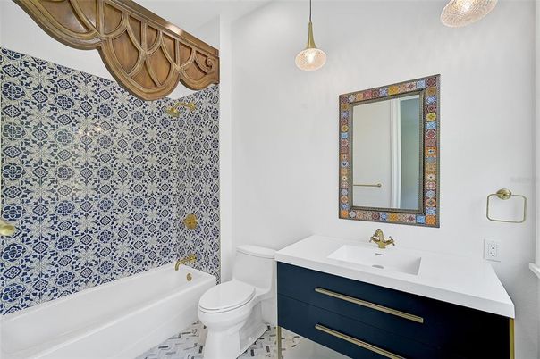 Bathroom, Interior, Pendant Lights