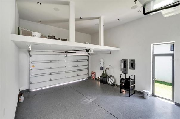 Garage, Interior