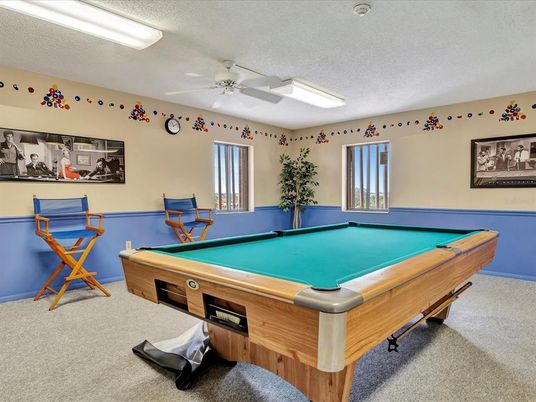 Billiard Table, Game Room, Interior
