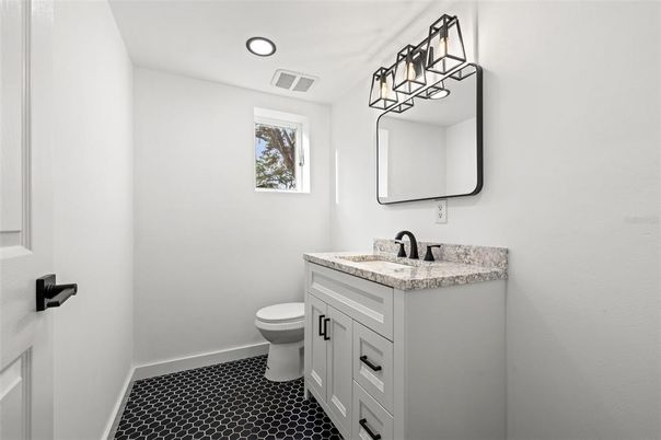 Bathroom, Interior, Recessed Lighting