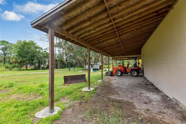 Backyard, Exterior