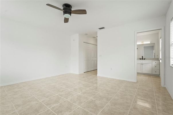 Bathroom, Empty room, Interior