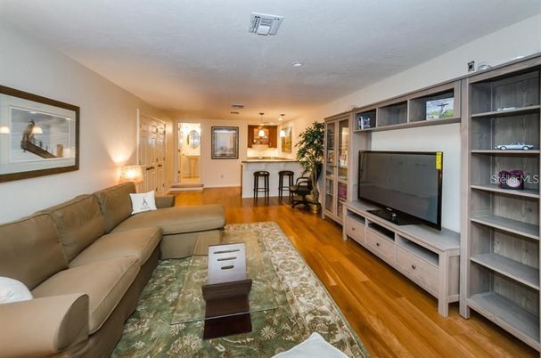 Interior, Kitchen, Living room, Pendant Lights, Wood Texture Flooring