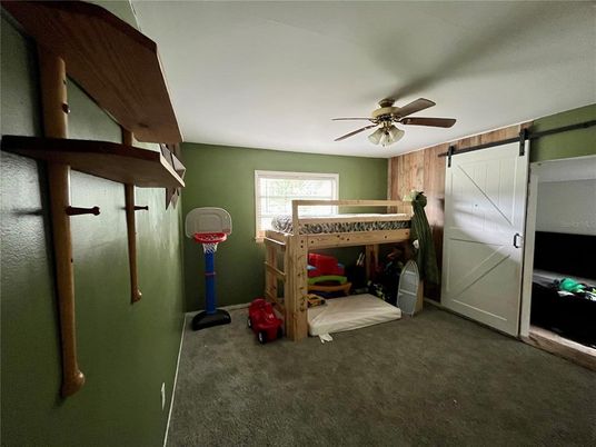 Game Room, Interior