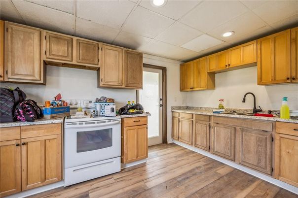 Interior, Kitchen, Recessed Lighting, Wood Texture Flooring