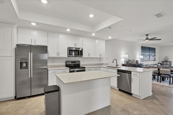 Dining room, Interior, Kitchen, Recessed Lighting, Stainless Steel Appliances